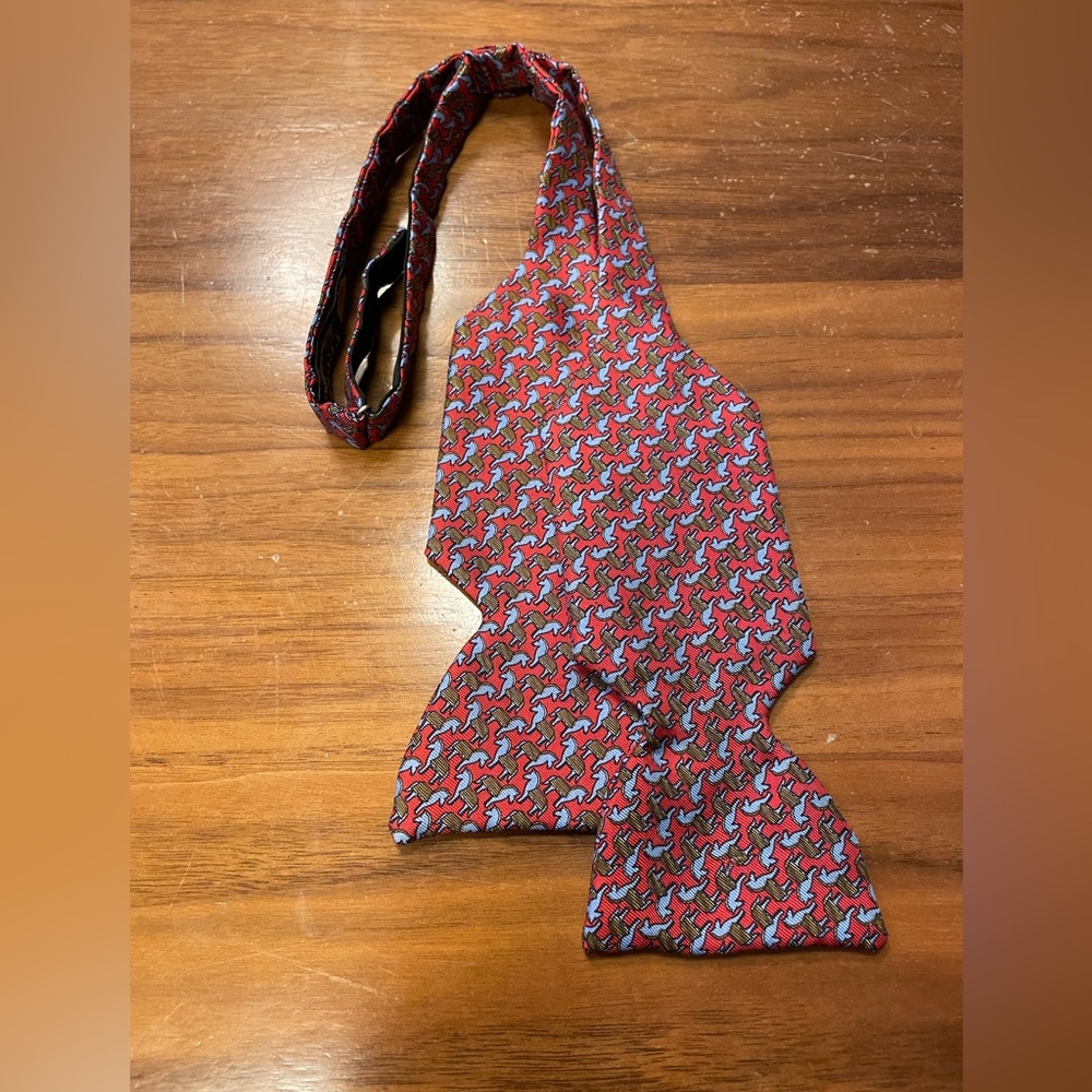 Truzzi Men’s 100% Silk Mens Adjustable Self-tie Bow Tie Italy Horse Red Blue